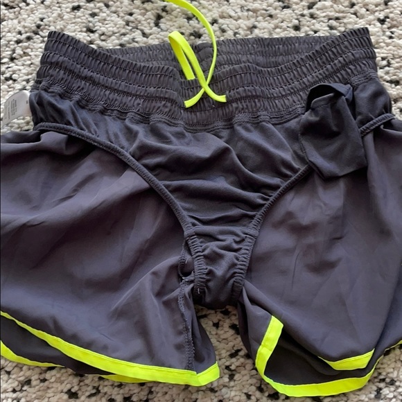 Champion DuoDry Running Shorts - Picture 4 of 6